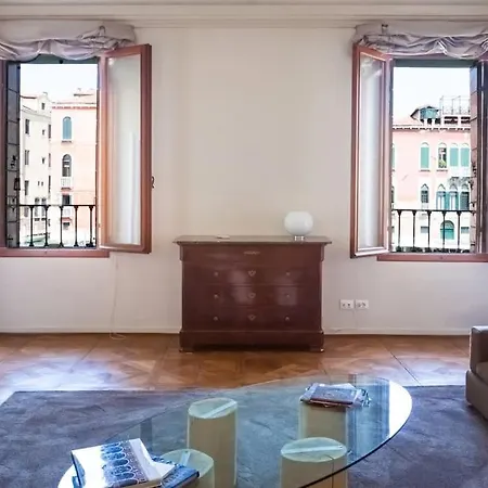 Palazzo Alvera Grand Canal * البندقية