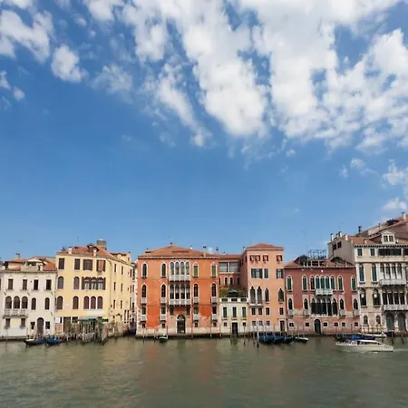 Palazzo Alvera Grand Canal * Benátky